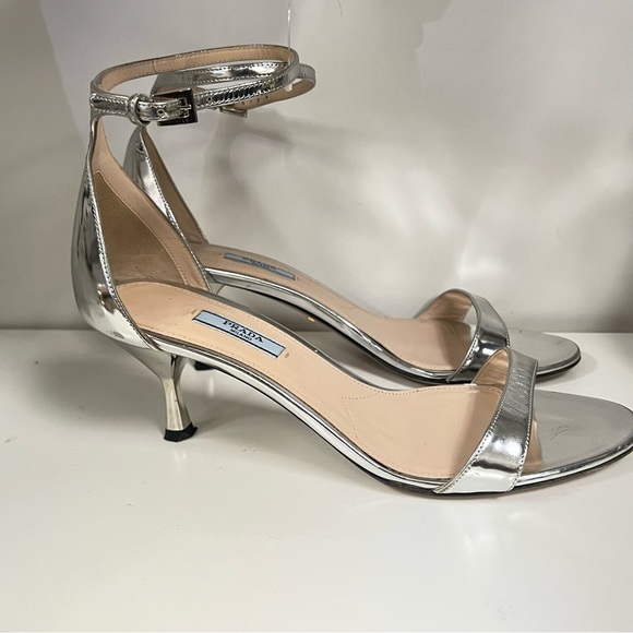 21. PRADA Silver Brushed Metallic Calf-skin Open Toe Heels 38 - Picture 10 of 15